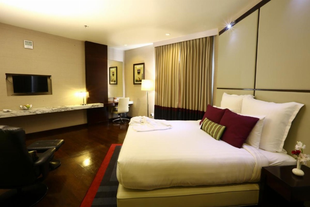 Avari Business Class